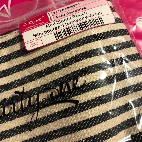 Thirty One Mini Ziper Pouch - Picture 2 of 6